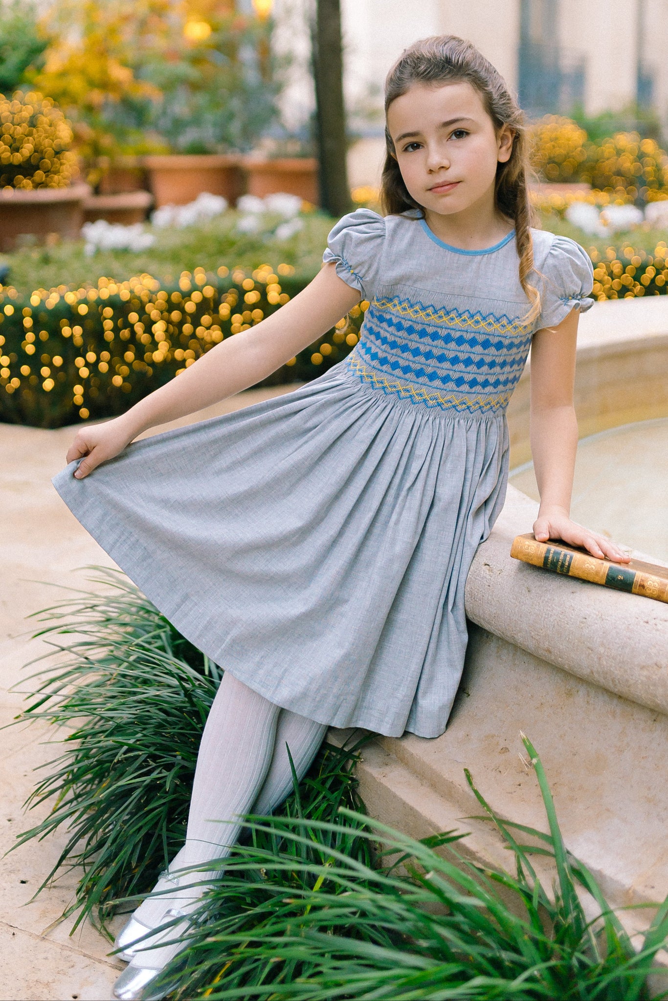 french connection ambre embroidered floral dress GREY FLANNEL SMOCKED empire waist and a Rustic Forest Wedding Dress Size (FR):S PSLASH