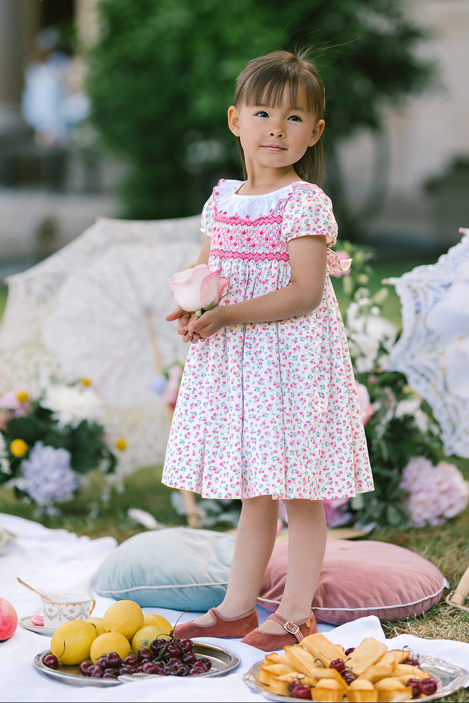 Girls' Smocked Dresses & Sets | Antoinette Paris Tagged "pink" Girls' Smocked Dresses & Sets | Antoinette Paris Tagged "pink"