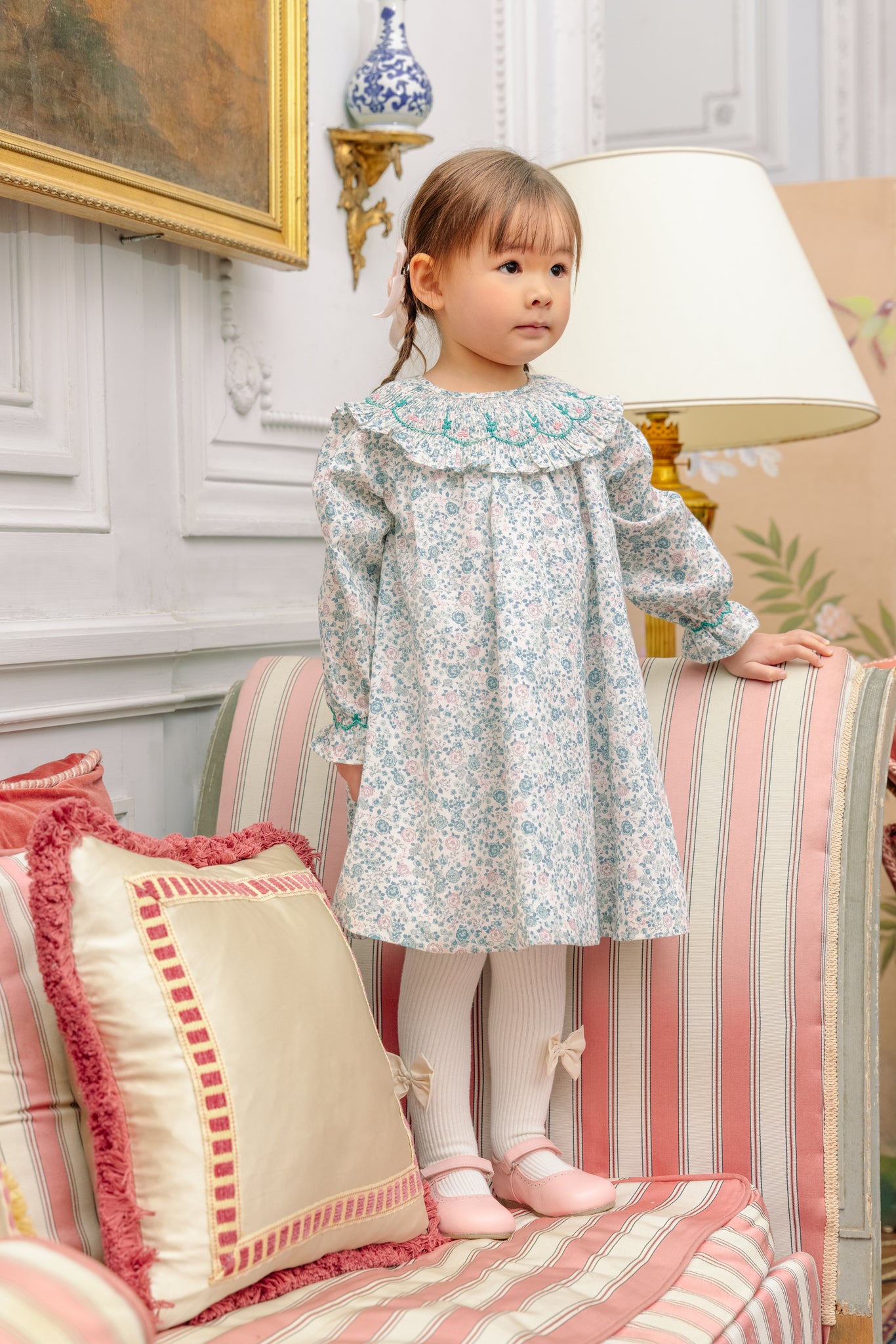 Close up to Yse Blue Floral Long Sleeve Bishop Dress